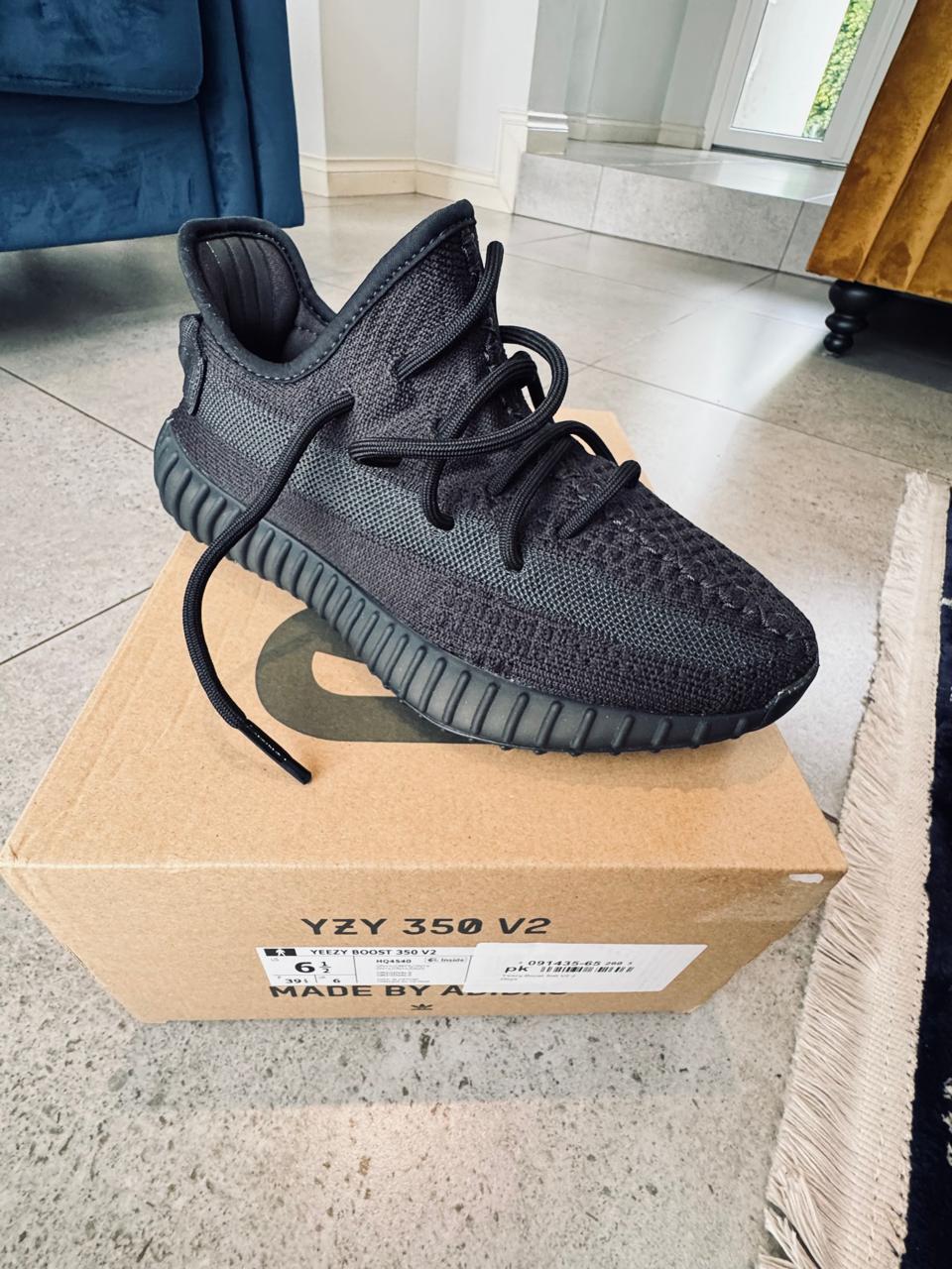 Yeezy Sneakers