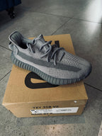 Yeezy Sneakers