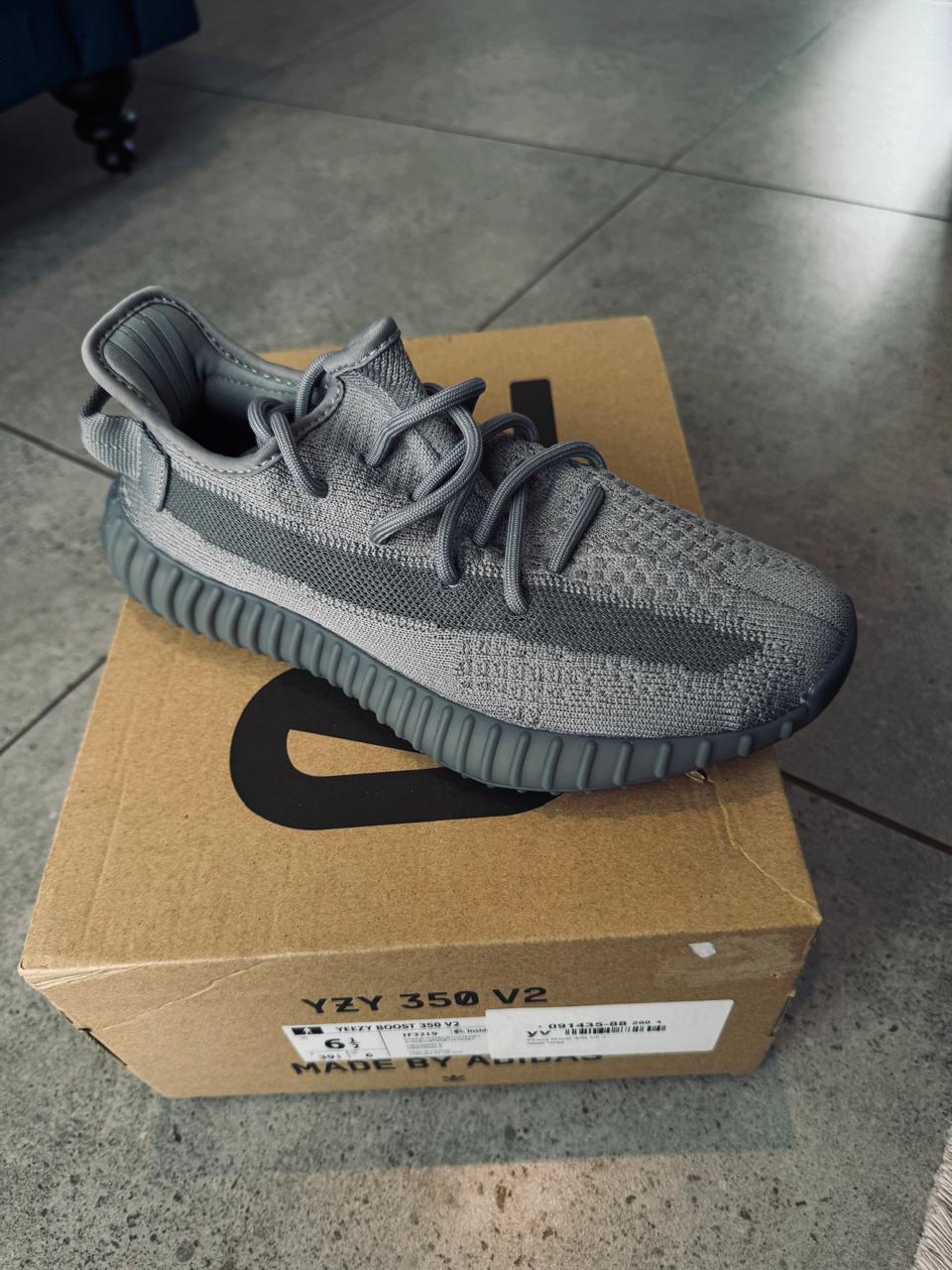 Yeezy Sneakers